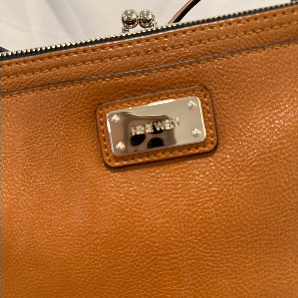 Sale today!!
Nine West Tan Crossbody Bag - Picture 7 of 9